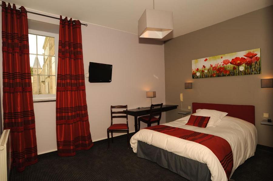 Hotel Domaine Du Griffier Granzay Habitación foto